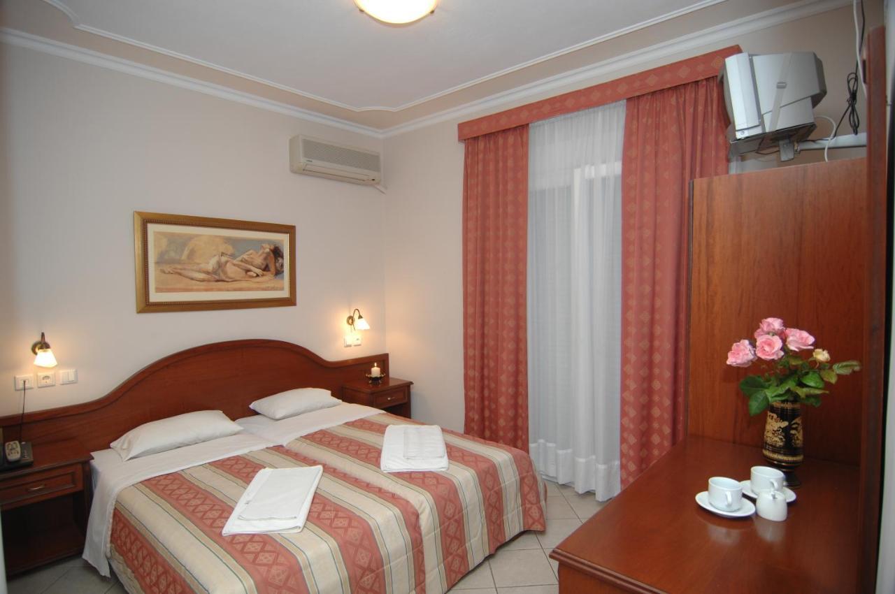 Kalipso Hotel Paralía Екстериор снимка